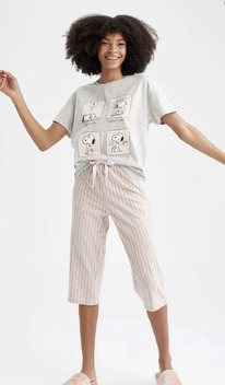 DeFacto Snoopy Lisansl Fall In Love Regular Fit Bisiklet Yaka Lisansl 2li Knitte