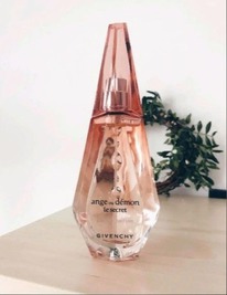 GIVENCHY Ange ou Demon le Secret ������ 25% �� 31.05
