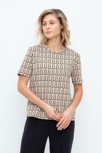 Very Neat    3231/-,