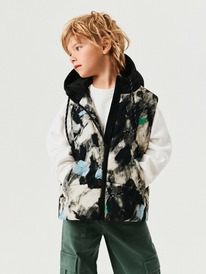 Acoola  ()    Gian 20130400004 