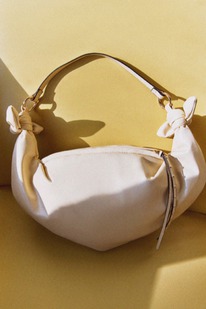 hm Umhängetasche mit Knotendetails