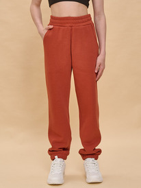 12.04  Pelican ����� ������� UFPQ4323 ������������