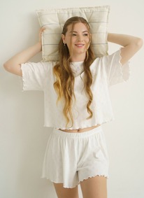 25.03  DEA MIA ��� ���� DEA MIA �������� ������� 5618 OVERSIZE CROP T-SHIRT25�56