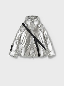 12.04  PlayToday �������� ��� �������: ������ ����������� � �������������� �����