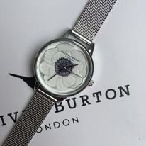  Olivia Burton
